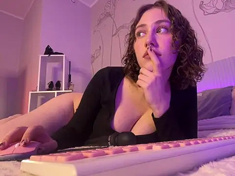 Molli Luv online show from March 2025 12:34:01 PM