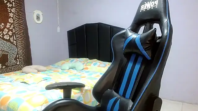 mariana0x online show from March 2025 07:36:02 PM