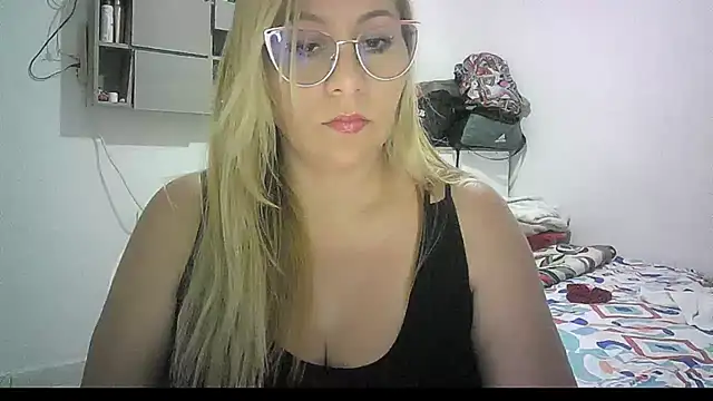 mariana0x online show from May 2026 03:21:02 PM