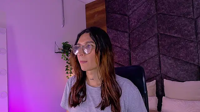 LauraaGomezz   online show from October 2025 01:51:01 AM