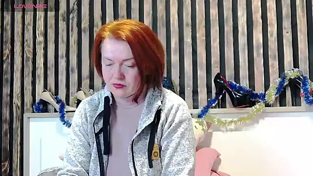 Alis Lovi online show from January 2026 11:41:02 PM