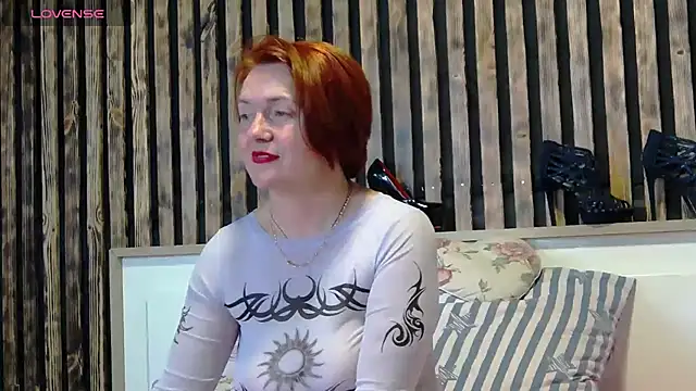 Alis Lovi online show from October 2025 11:12:02 PM