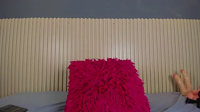 Madeline Cooper08 online show from February 2025 07:32:01 PM