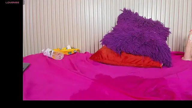 Madeline Cooper08 online show from February 2025 09:01:01 PM