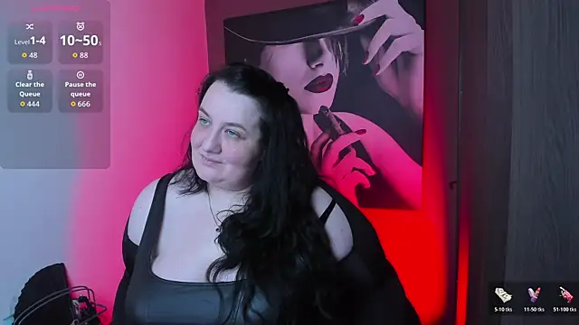 QueenOfHaze online show from May 2026 07:50:01 PM