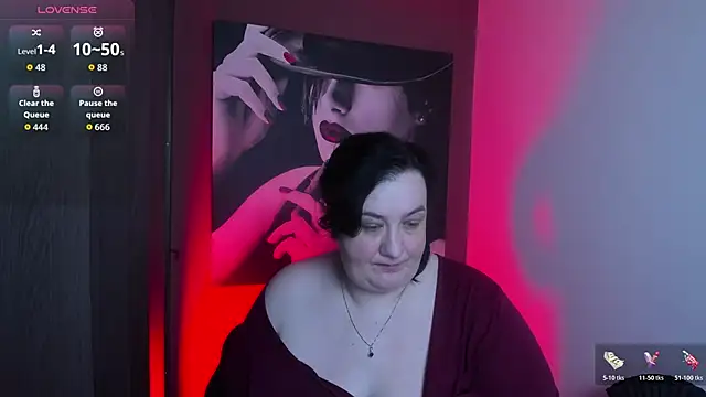 QueenOfHaze online show from May 2026 08:12:01 AM
