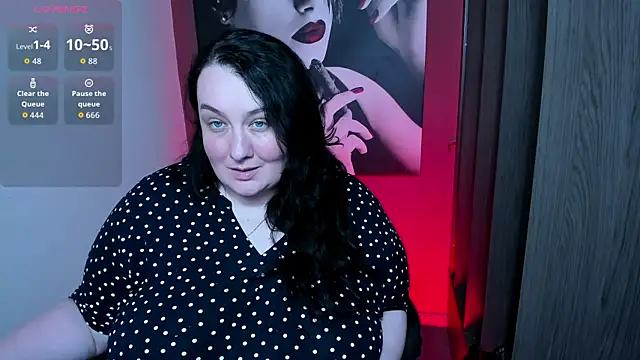 QueenOfHaze online show from April 2026 08:34:01 PM