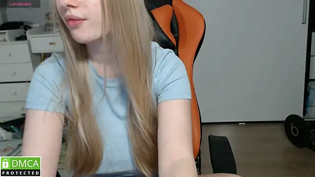 crystalyss online show from January 2026 12:25:01 AM