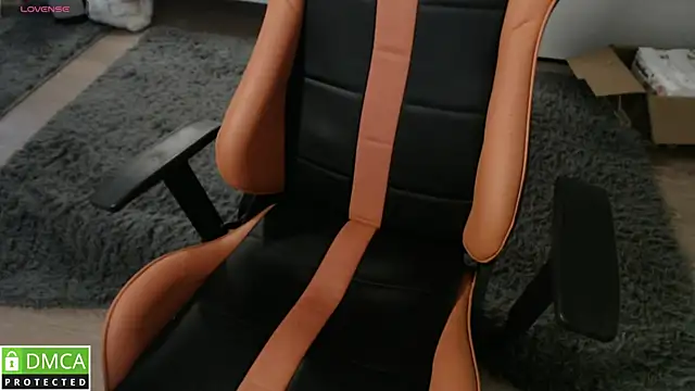 crystalyss online show from November 2025 02:50:02 AM