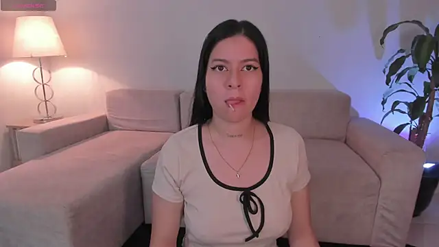 Hannah Jonhson online show from May 2026 09:25:02 PM