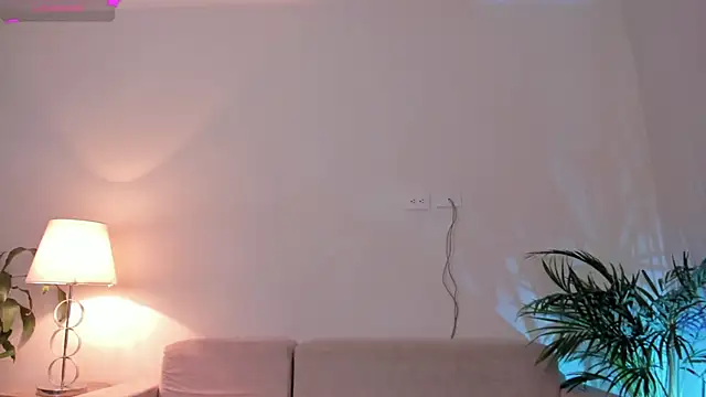 Hannah Jonhson online show from April 2026 03:46:02 AM