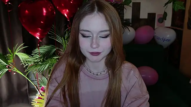 Snapshot of Yo_Pixxie chatting on February 2025 06:54:01 AM Yo Pixxie online show from February 2025 06:54:01 AM