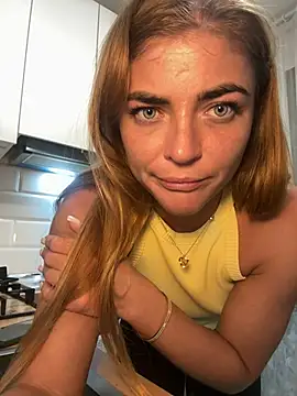 Donna Sun online show from February 2025 07:53:02 PM