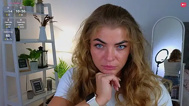 Donna Sun online show from September 2025 04:24:02 AM