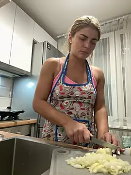 Donna Sun online show from March 2025 07:10:02 PM