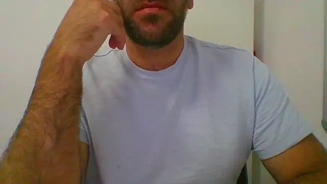 Snapshot of _tuga_man_ chatting on September 2025 01:06:01 PM  tuga man  online show from September 2025 01:06:01 PM