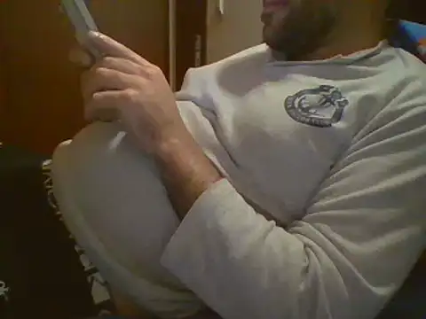 Snapshot of _tuga_man_ chatting on March 2025 10:55:02 PM  tuga man  online show from March 2025 10:55:02 PM
