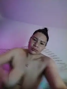 isabelajonesgl online show from December 2025 03:47:01 PM