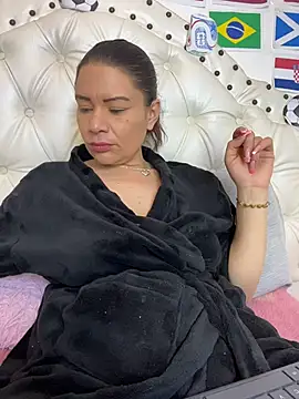 isabelajonesgl online show from June 2026 07:52:02 PM