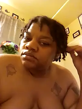 Snapshot of Big_BodyDee chatting on January 2025 02:35:01 AM Big BodyDee online show from January 2025 02:35:01 AM