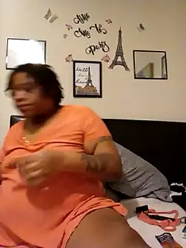 Snapshot of Big_BodyDee chatting on February 2025 02:17:02 AM Big BodyDee online show from February 2025 02:17:02 AM