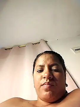 Snapshot of domi_hot123 chatting on March 2025 04:49:02 AM domi hot123 online show from March 2025 04:49:02 AM