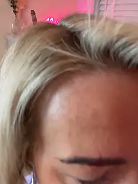 MakemeMillie1 online show from March 2026 06:49:02 AM