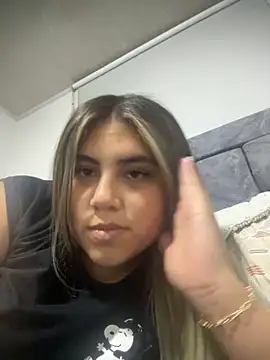 MeganCrow online show from November 2025 12:15:01 AM