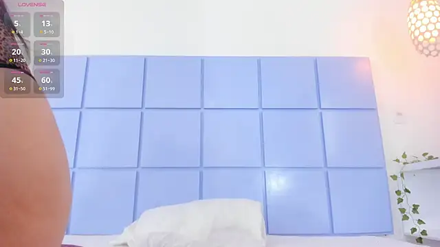 AmmyPike1 online show from November 2025 12:08:01 PM