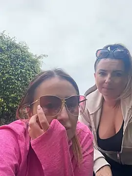 MolliexLexi1 online show from January 2025 02:36:01 PM