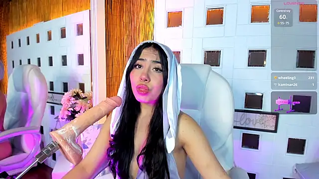 Snapshot of aniie_west chatting on March 2025 09:26:01 PM aniie west online show from March 2025 09:26:01 PM