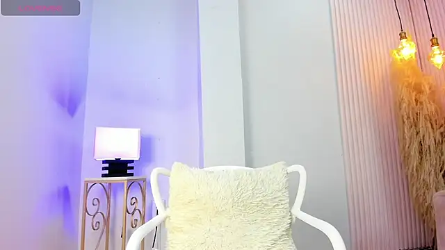 alana rossetti online show from April 2026 11:44:02 AM