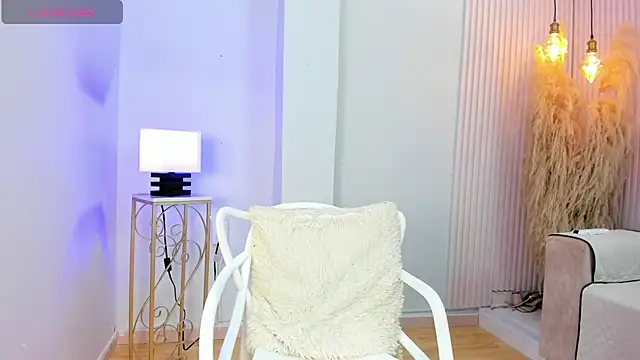 alana rossetti online show from February 2026 12:17:01 PM