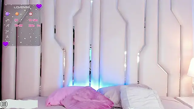 Loreanna Joy online show from September 2025 04:08:02 AM