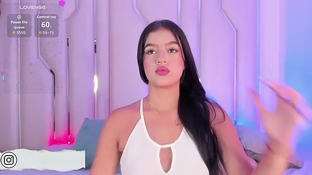 Loreanna Joy online show from September 2025 04:33:01 AM