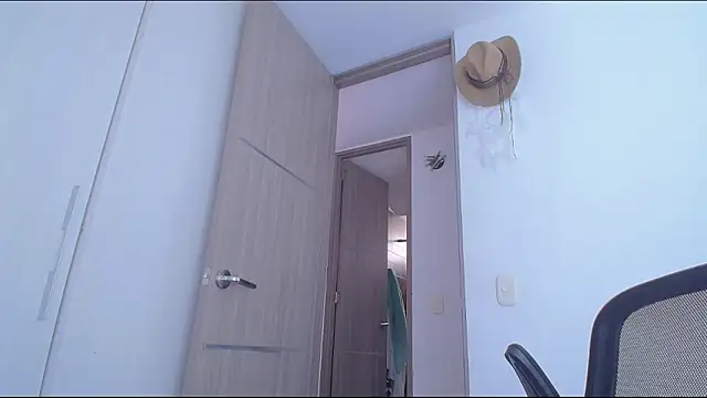 Zoedaniels online show from March 2026 09:33:01 PM