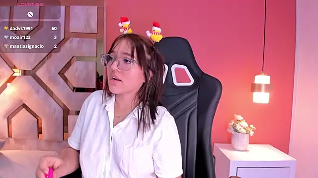 Billie Jhonson  online show from November 2025 12:50:02 PM