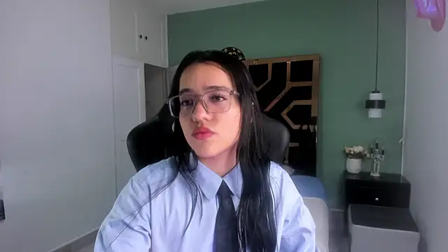 Billie Jhonson  online show from November 2025 07:30:01 PM