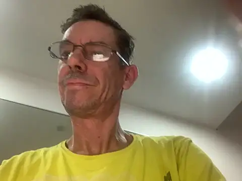 Snapshot of Kenhornu chatting on February 2026 07:16:01 PM Kenhornu online show from February 2026 07:16:01 PM