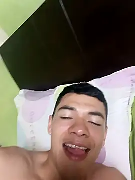 Snapshot of andresiito203 chatting on February 2025 04:47:01 AM andresiito203 online show from February 2025 04:47:01 AM