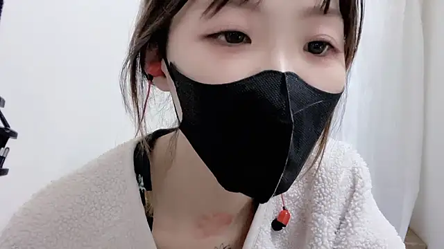 Chu1314 online show from February 2025 06:48:02 PM