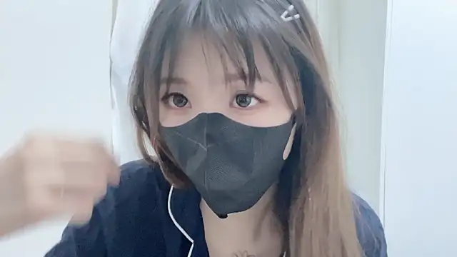 Chu1314 online show from February 2025 03:37:02 PM