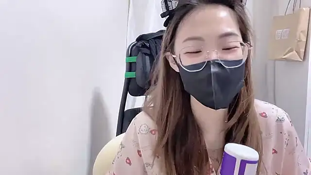 Chu1314 online show from October 2025 03:32:02 PM