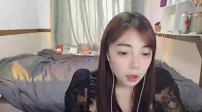 Snapshot of Song_99 chatting on February 2025 05:12:01 AM Song 99 online show from February 2025 05:12:01 AM