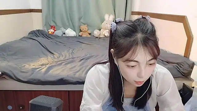 Snapshot of Song_99 chatting on February 2025 02:06:02 PM Song 99 online show from February 2025 02:06:02 PM