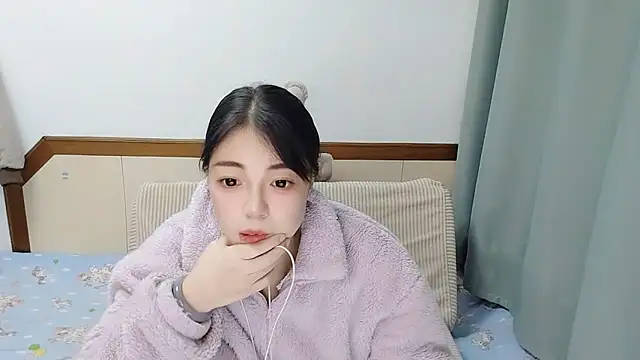 Snapshot of Song_99 chatting on March 2025 05:39:01 PM Song 99 online show from March 2025 05:39:01 PM