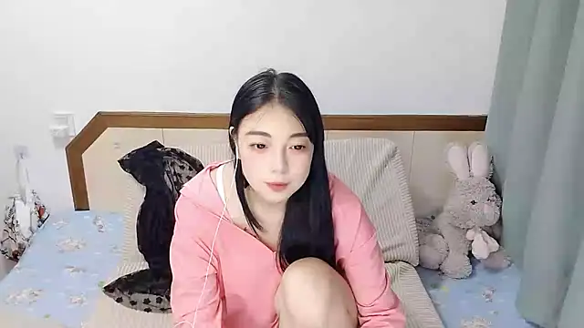 Snapshot of Song_99 chatting on March 2025 06:01:02 PM Song 99 online show from March 2025 06:01:02 PM