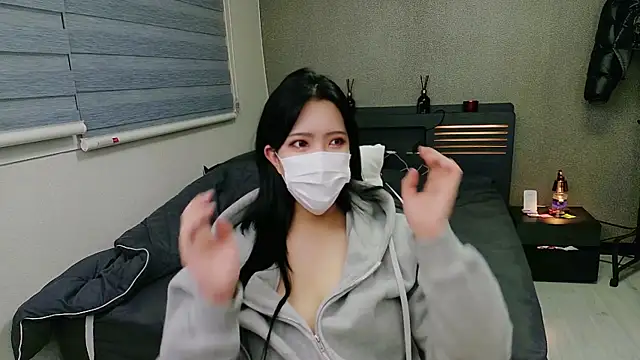 Snapshot of lovecandy7 chatting on February 2025 09:58:01 AM lovecandy7 online show from February 2025 09:58:01 AM