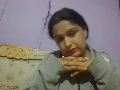 Sophia James online show from January 2025 04:17:02 PM