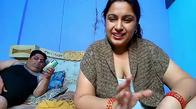 Sophia James online show from February 2025 05:37:01 PM